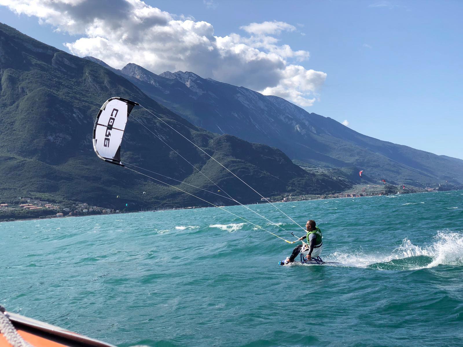 Kitesurfing lago store di garda