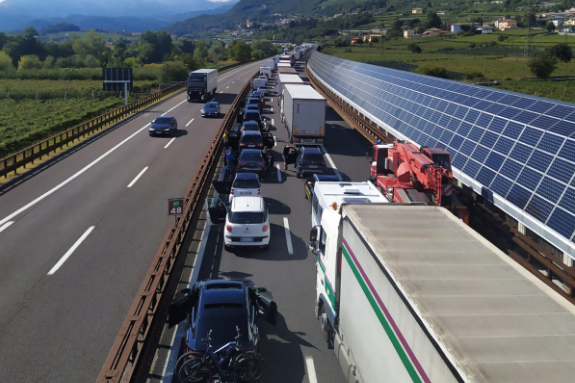 incidente in a22 a rovereto corsia sud bloccata cronaca l adige it