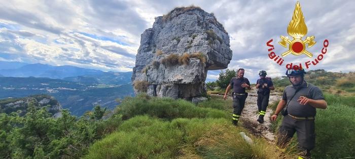 Asiago: Cerca Di Recuperare Il Cellulare Della Fidanzata, Precipita In ...