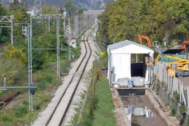 Antifurto: le grondaie con il filo spinato - Trento - Trentino