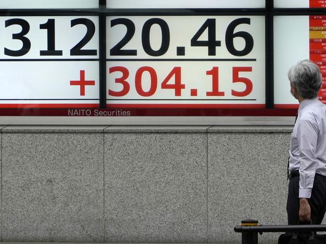 Apertura borsa sale di tokyo