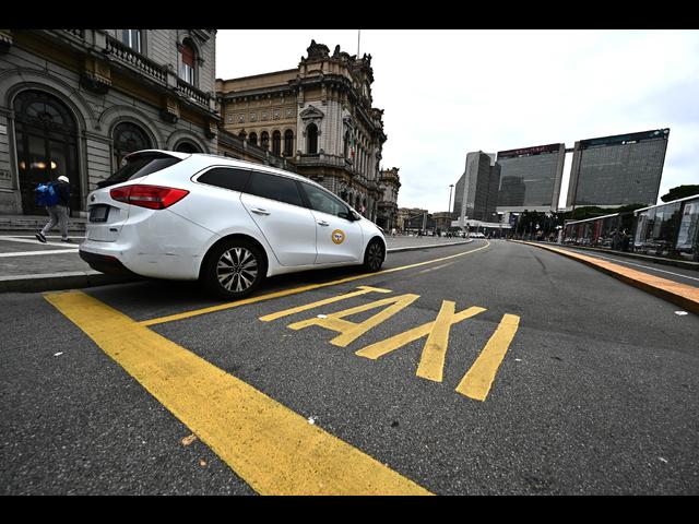 Arriva La Circolare Sblocca-licenze Per I Taxi: Regole Più Semplici Per ...