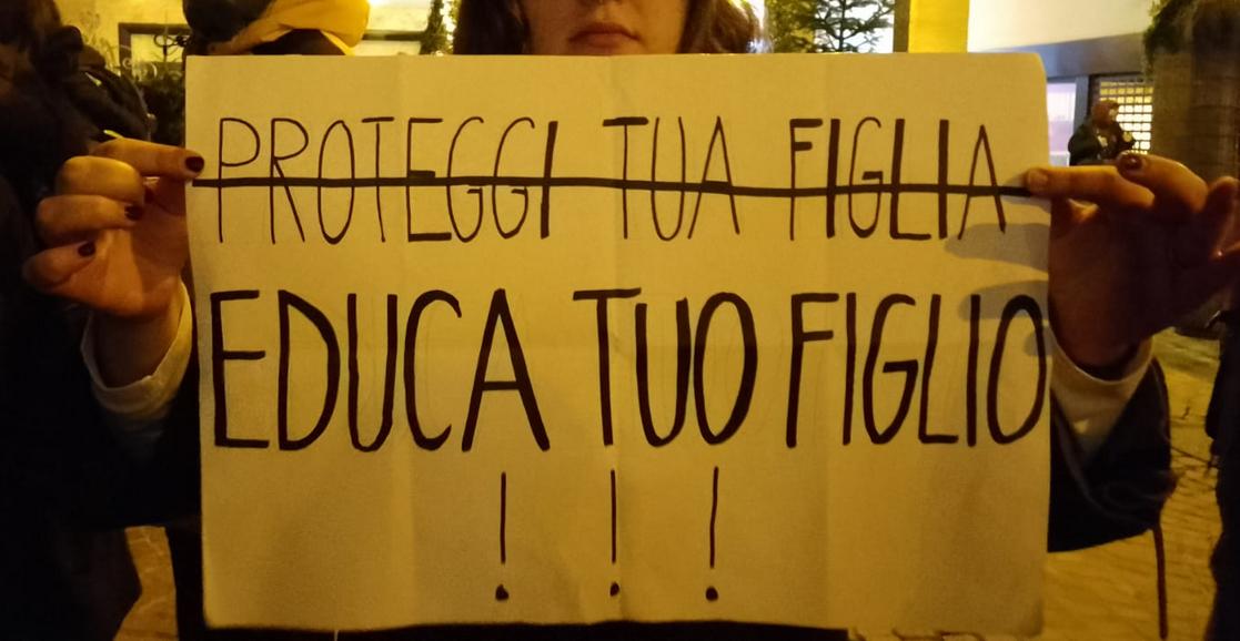 Violenza Sulle Donne, Migliaia In Marcia A Trento Per Dire Basta - Foto ...